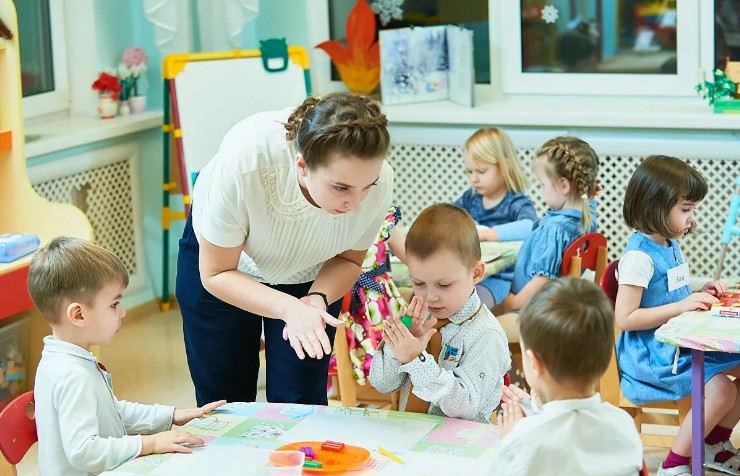 Воспитатель это кто такой, особенность профессии