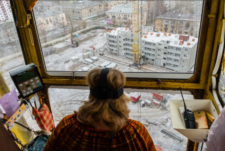 Крановщик кто это, особенности профессии, чем занимается